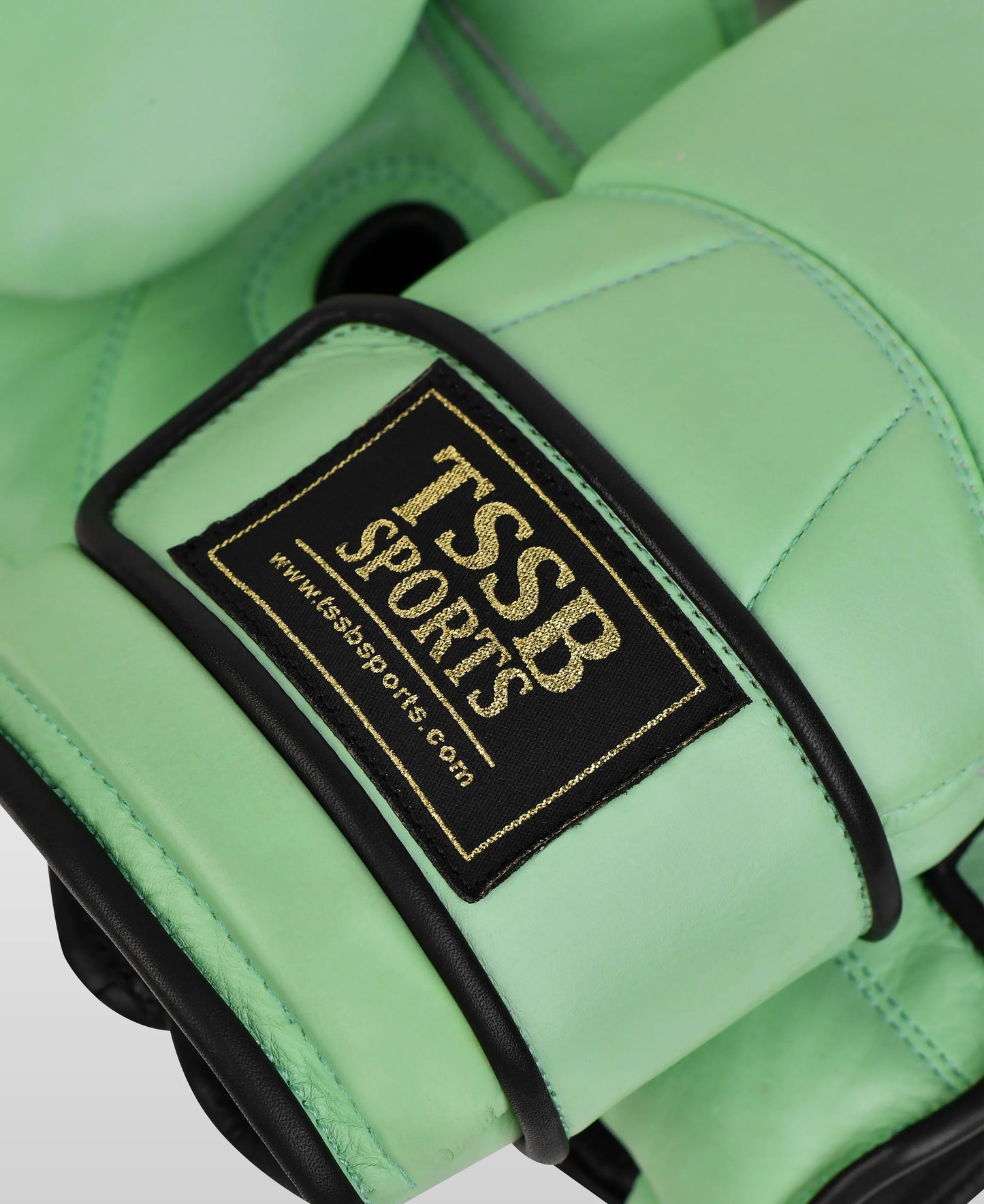 Sparring Gloves in Light-Moss Green – Sleek Leather Boxing Gloves