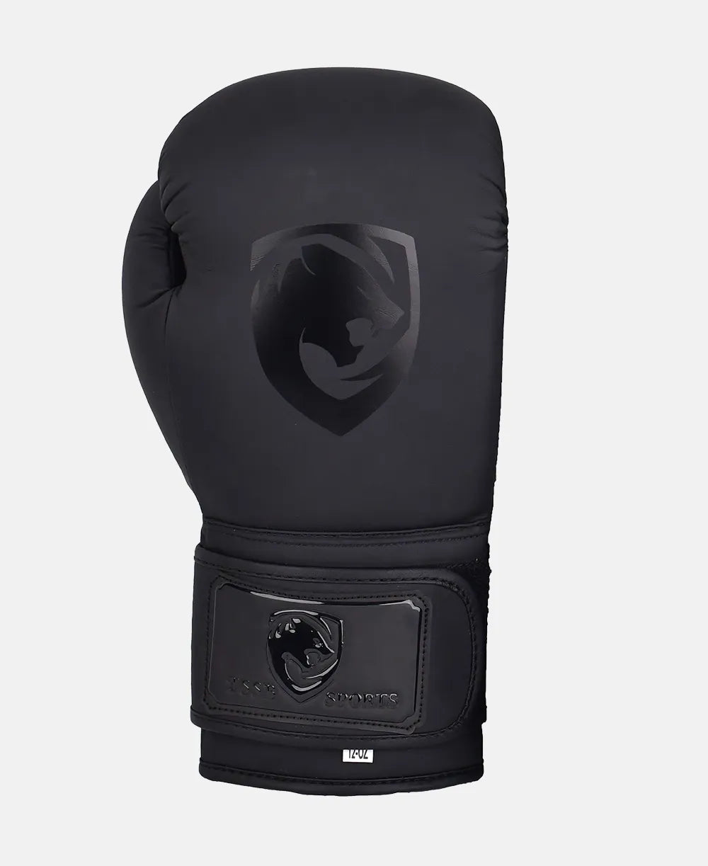 Strong and Soft Gloves for Daily Training Use with Comfortable Fit