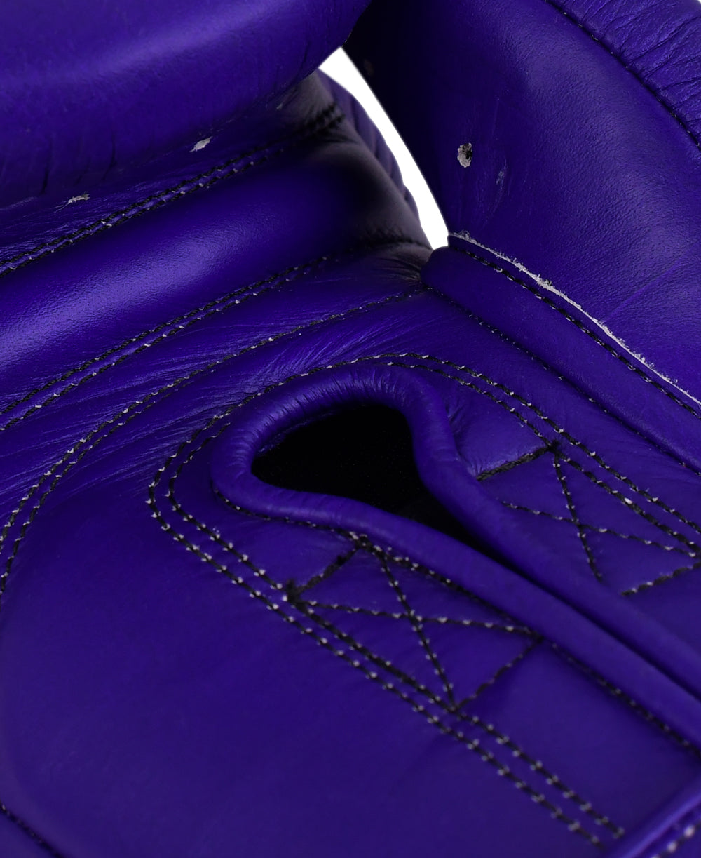 High End Boxing Gloves with Refined Design and Comfort Support