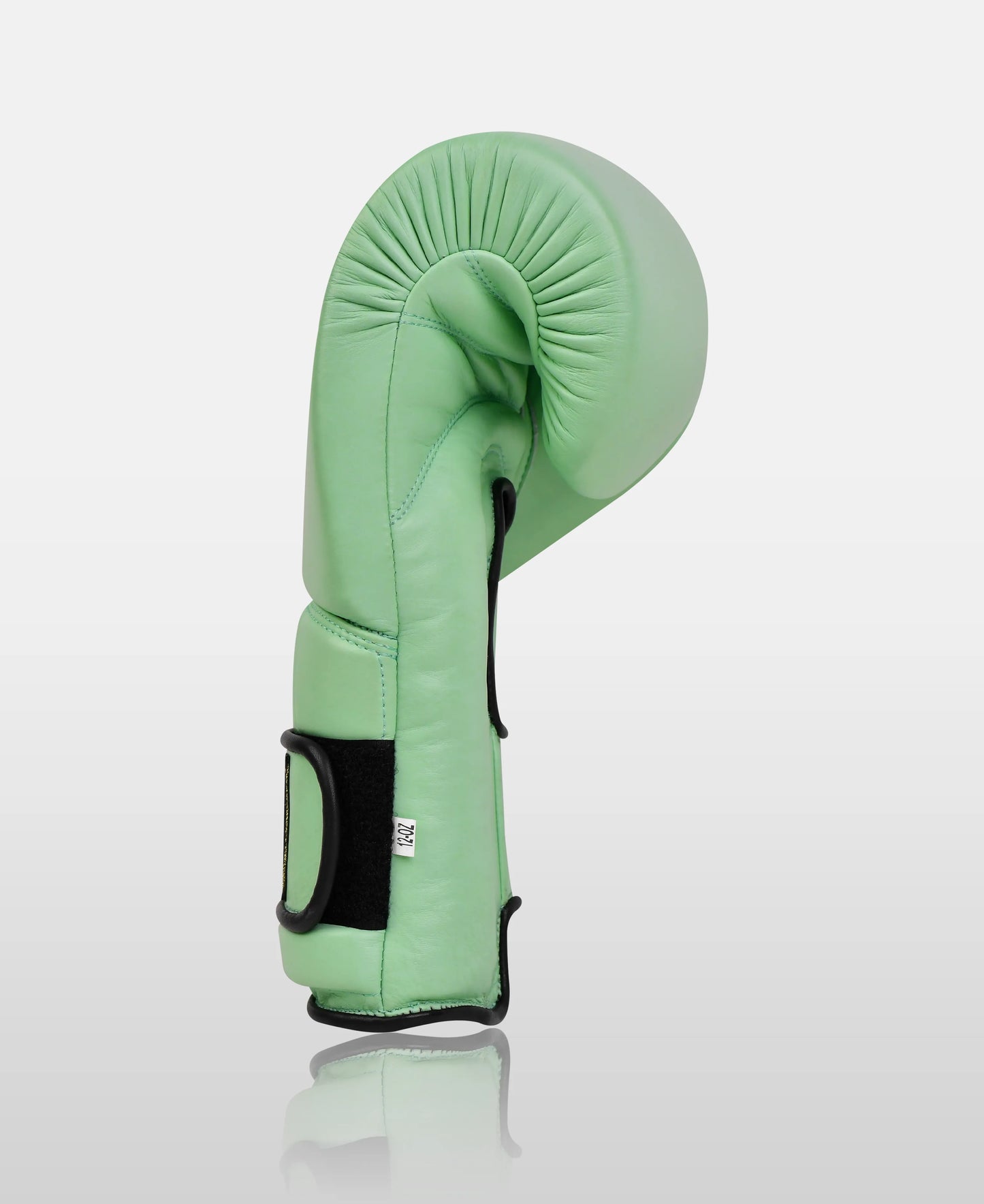 Sparring Gloves in Light-Moss Green – Sleek Leather Boxing Gloves